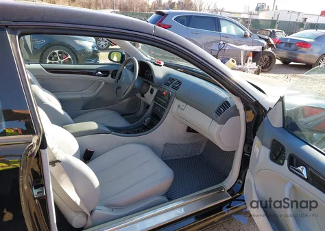 2002 Mercedes-Benz Clk 430 z USA, uszkodzony, nr VIN WDBLJ70G82T120757